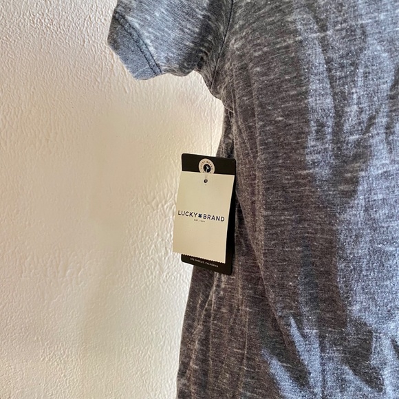 NWT Lucky Brand grey embroidered tiger floral short sleeve t-shirt Size Small - Picture 7 of 10